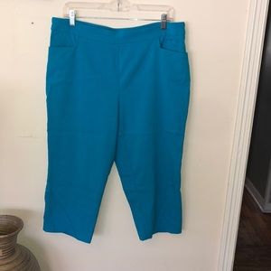 Plus Size Women’s Capris Size 1X 16W